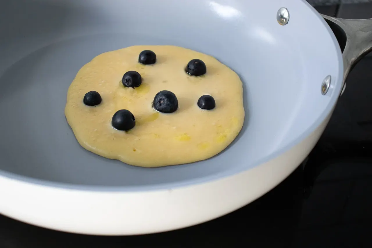 Nonstick (PTFE) vs Copper Skillet / Frying Pan