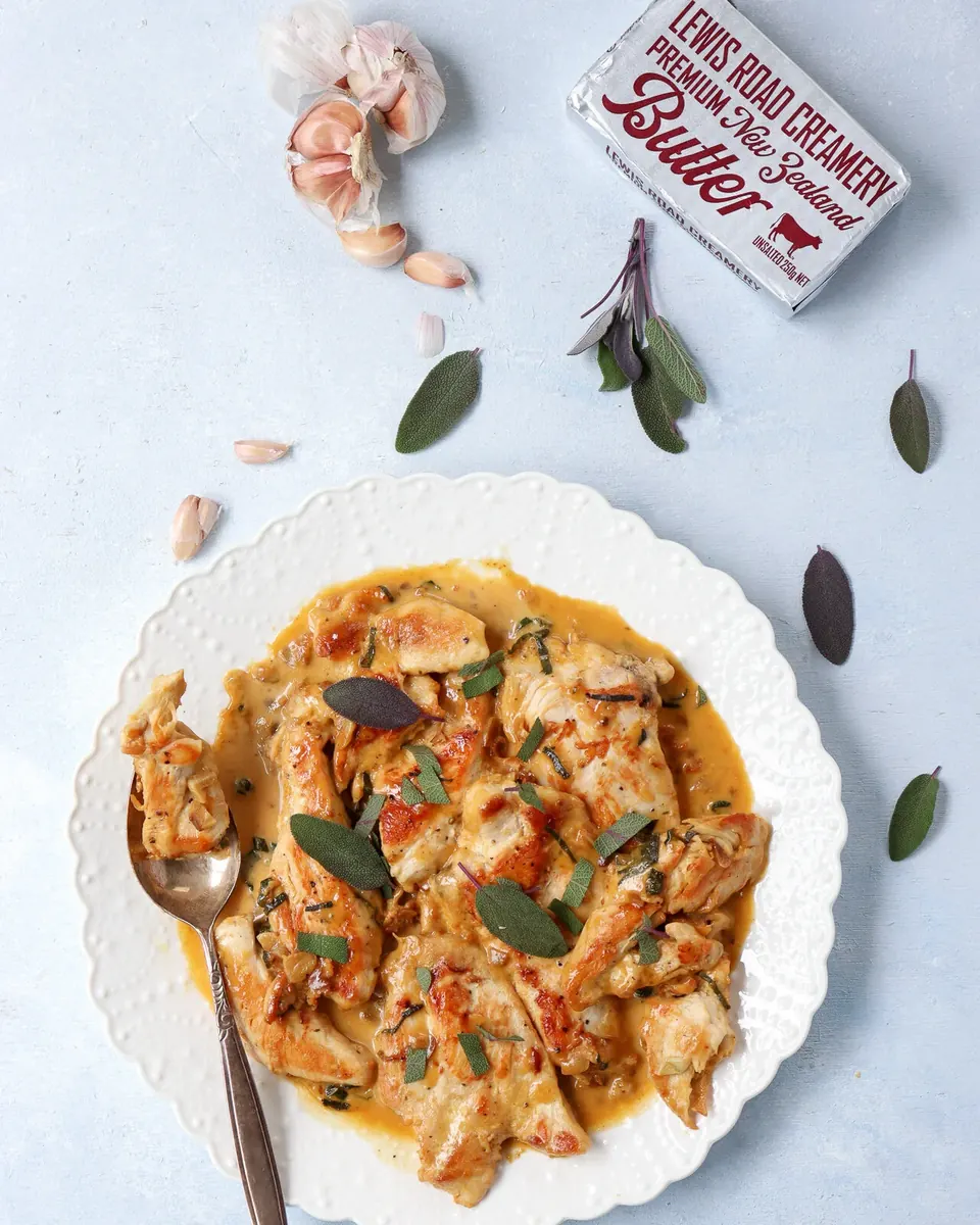 creamy garlic sage chicken