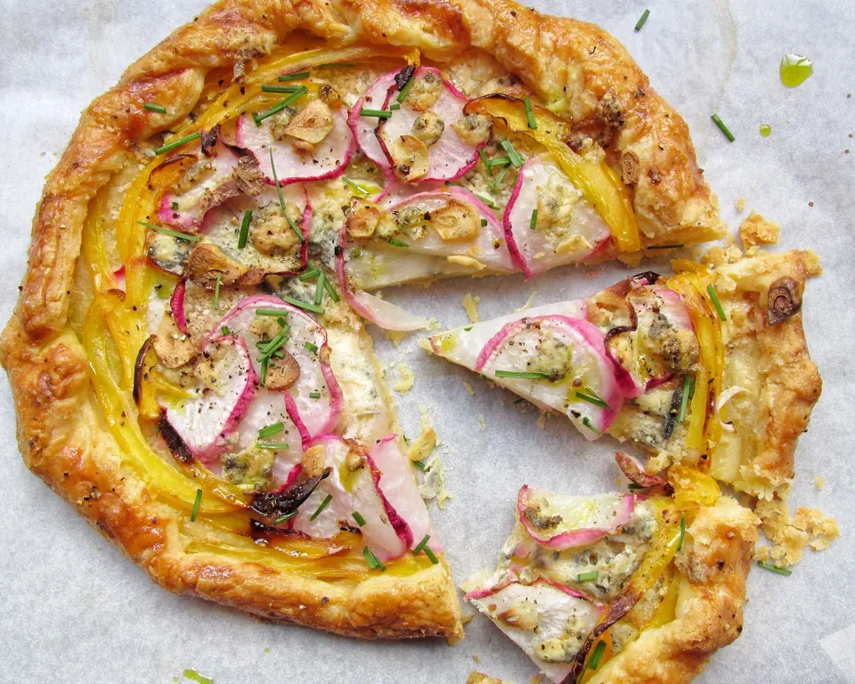 radish & blue cheese galette