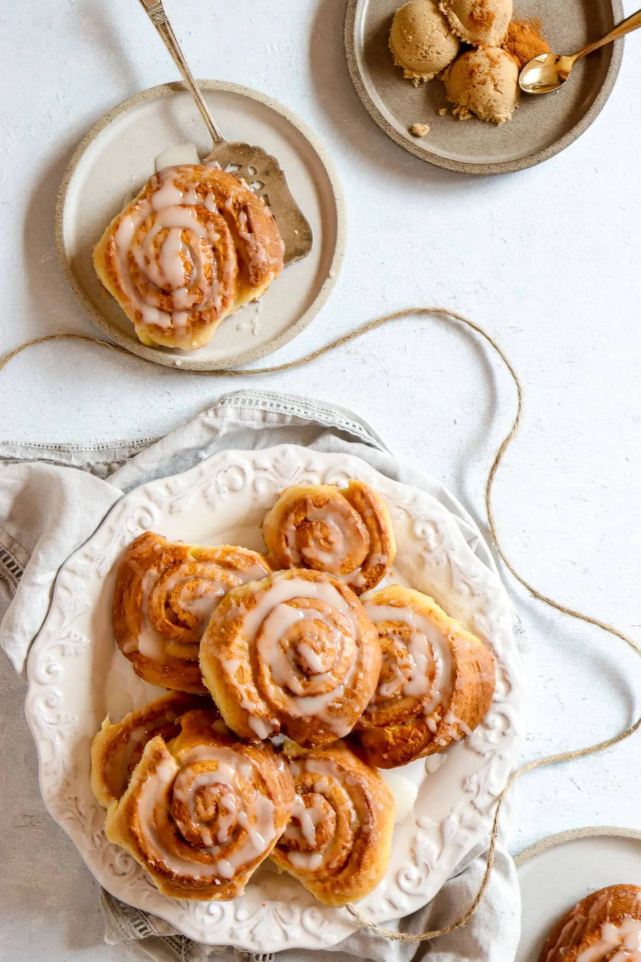 Easy Cinnamon Scrolls